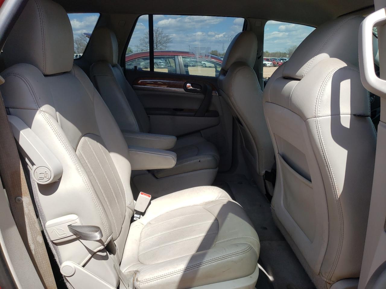 Photo 6 from auction – 2012 BUICK ENCLAVE with VIN 5GAKRCEDXCJ357567