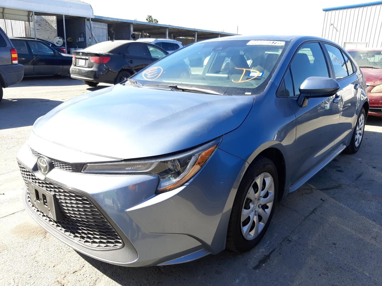 Photo 2 from auction – 2020 TOYOTA COROLLA LE with VIN 5YFEPRAE5LP098209