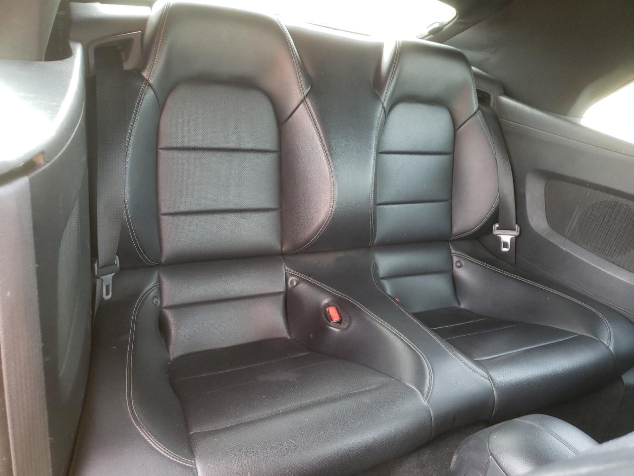 Photo 6 from auction – 2016 FORD MUSTANG with VIN 1FATP8UH0G5318825