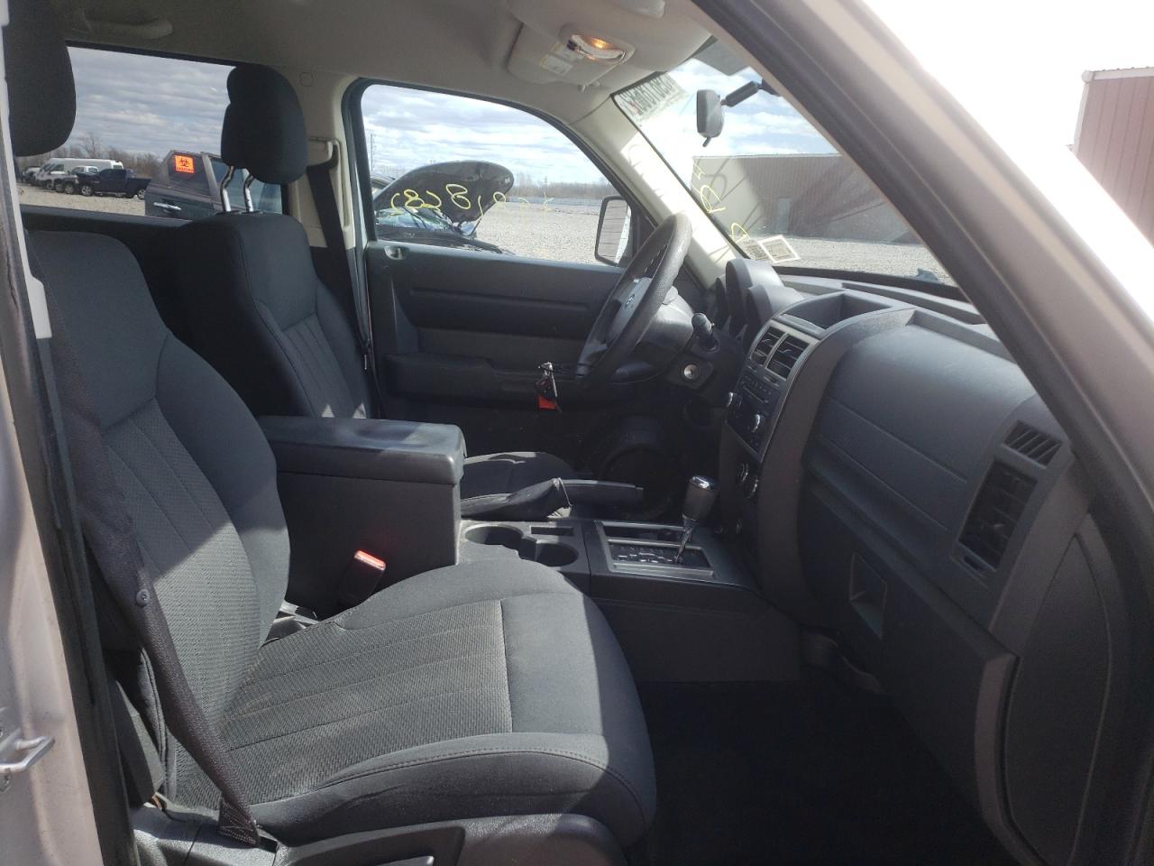 Photo 5 from auction – 2011 DODGE NITRO HEAT with VIN 1D4PU4GK7BW590492