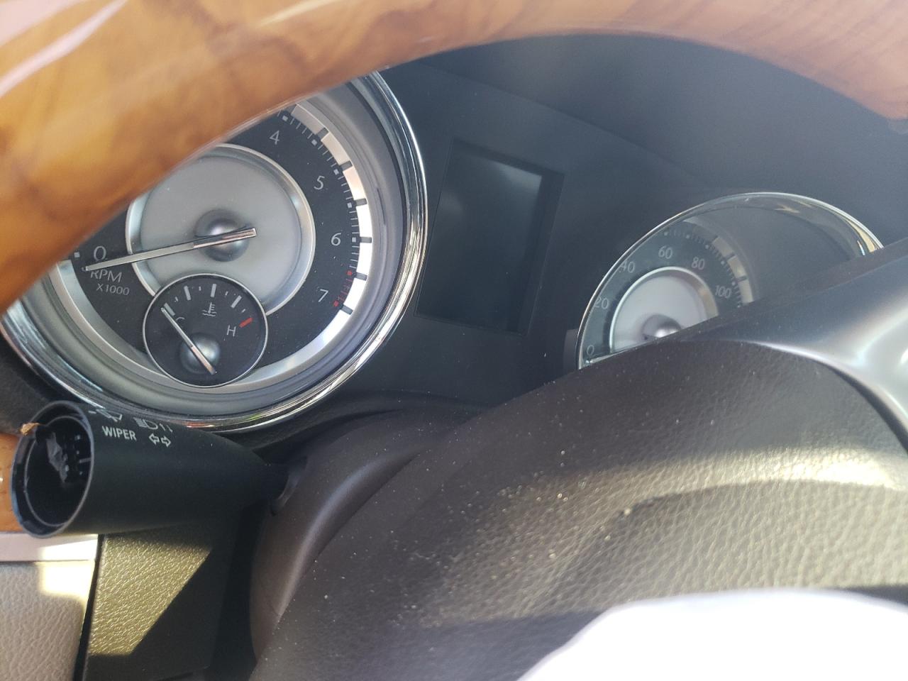 Photo 8 from auction – 2014 CHRYSLER 300C with VIN 2C3CCAEG9EH380723