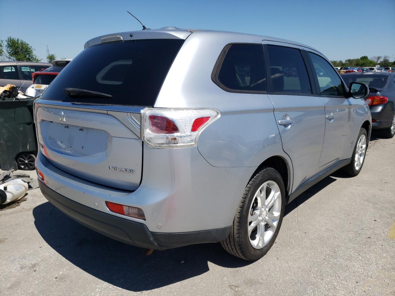Photo 4 from auction – 2014 MITSUBISHI OUTLANDER with VIN JA4AZ3A39EZ013931