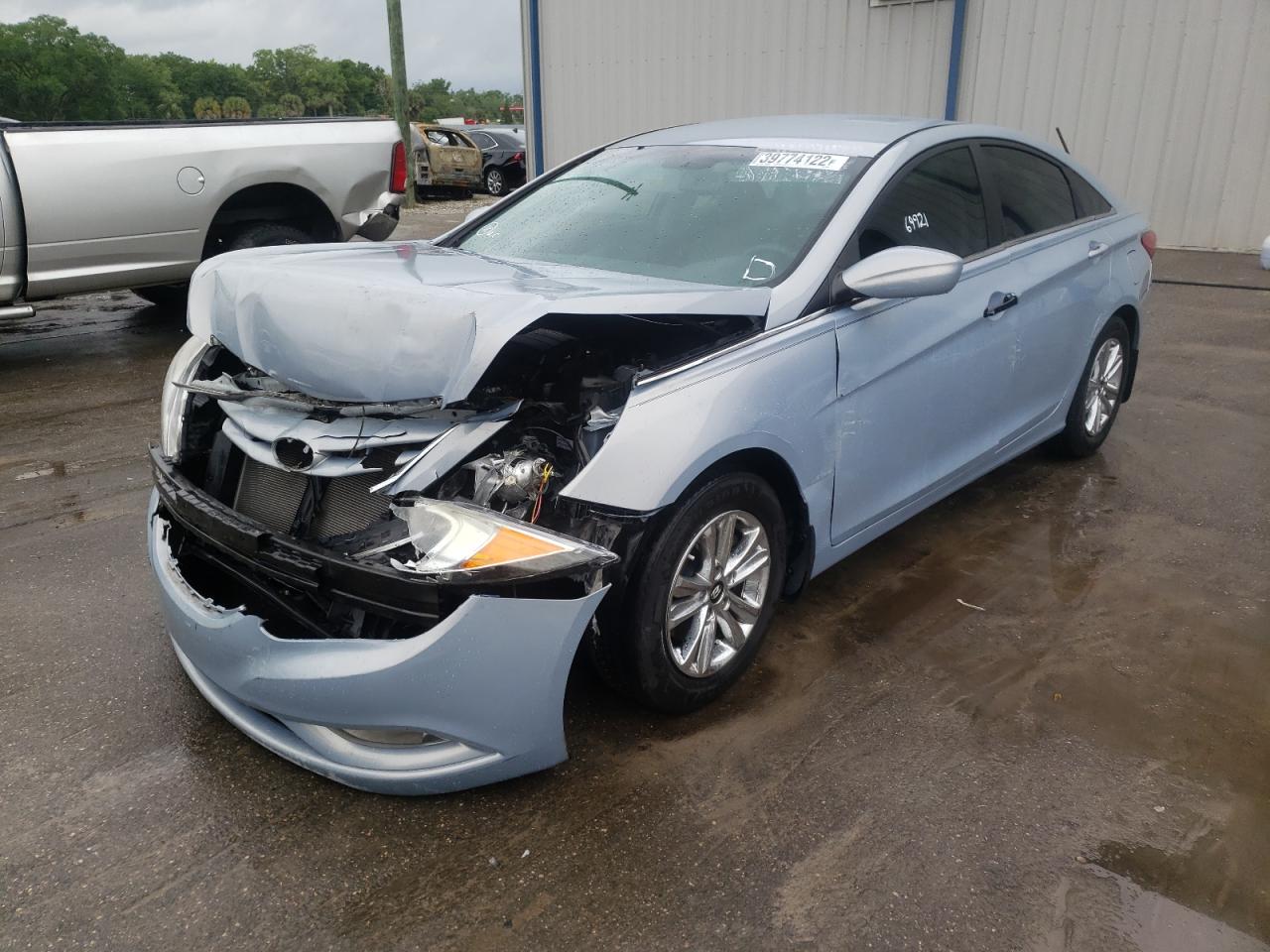 Photo 2 from auction – 2013 HYUNDAI SONATA GLS with VIN 5NPEB4AC3DH736990