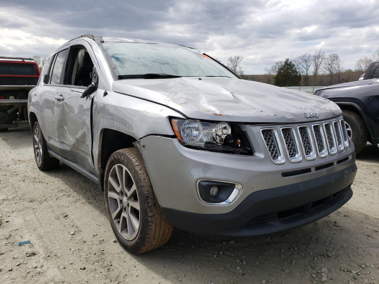 JEEP COMPASS 2016 with VIN 1C4NJCEA5GD739244 - Photo from auction