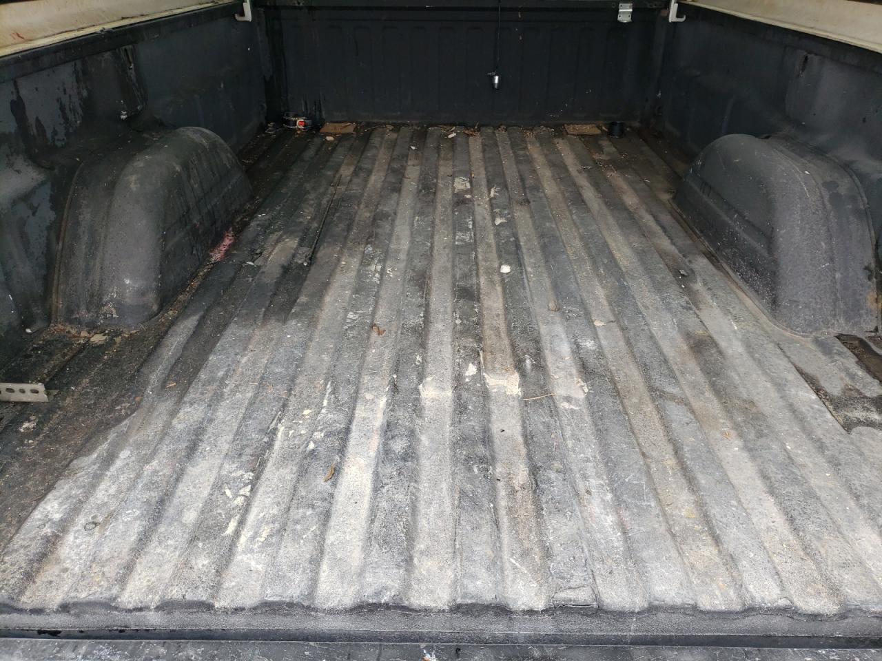 Photo 6 from auction – 2004 GMC SIERRA K25 with VIN 1GTHK24U44E328441