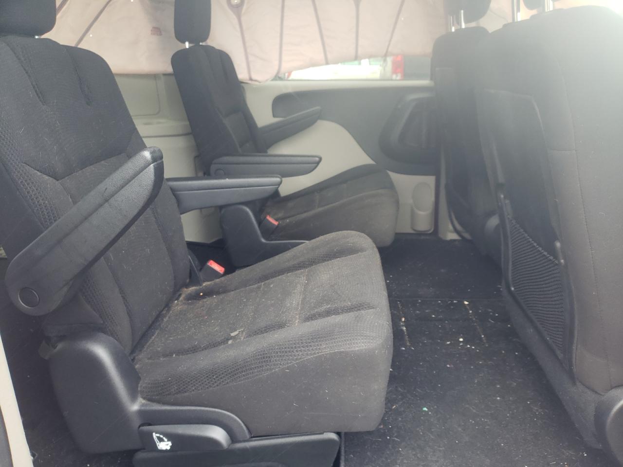Photo 6 from auction – 2016 DODGE GRAND CARA with VIN 2C4RDGCG1GR134822