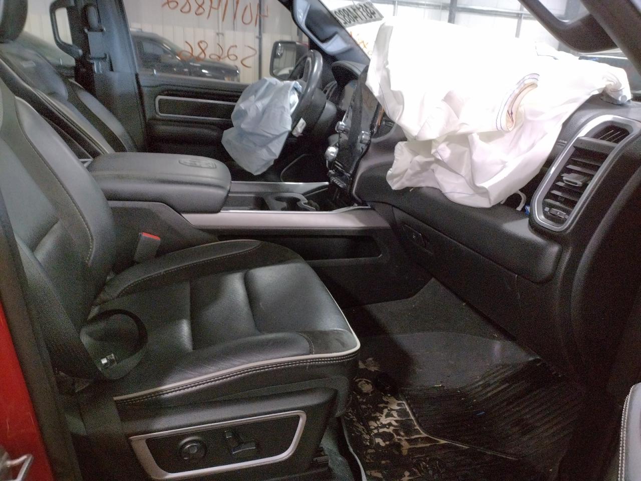 Photo 5 from auction – 2020 RAM 1500 LARAM with VIN 1C6SRFJT2LN308571