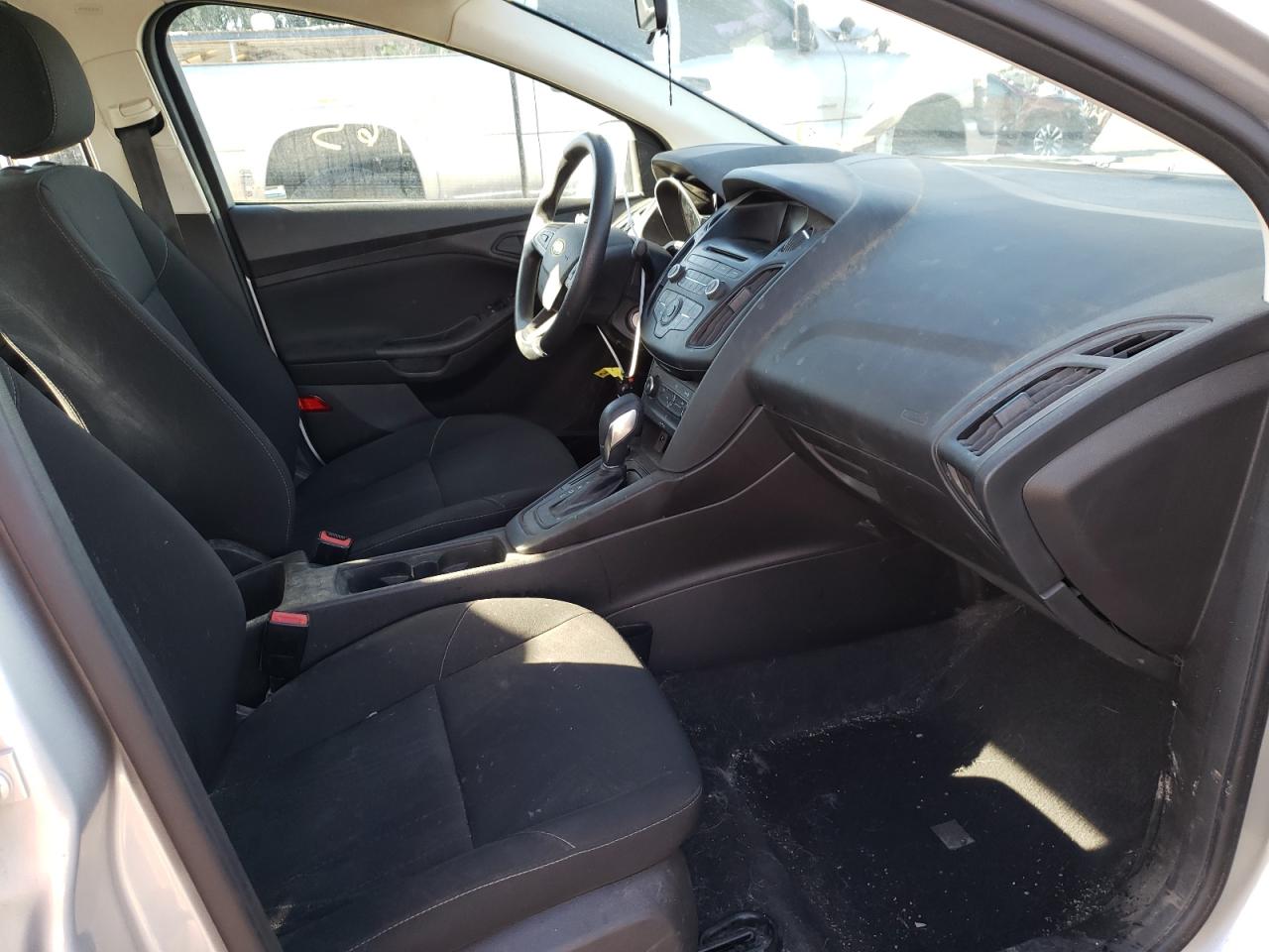 Photo 5 from auction – 2016 FORD FOCUS S with VIN 1FADP3E22GL289471