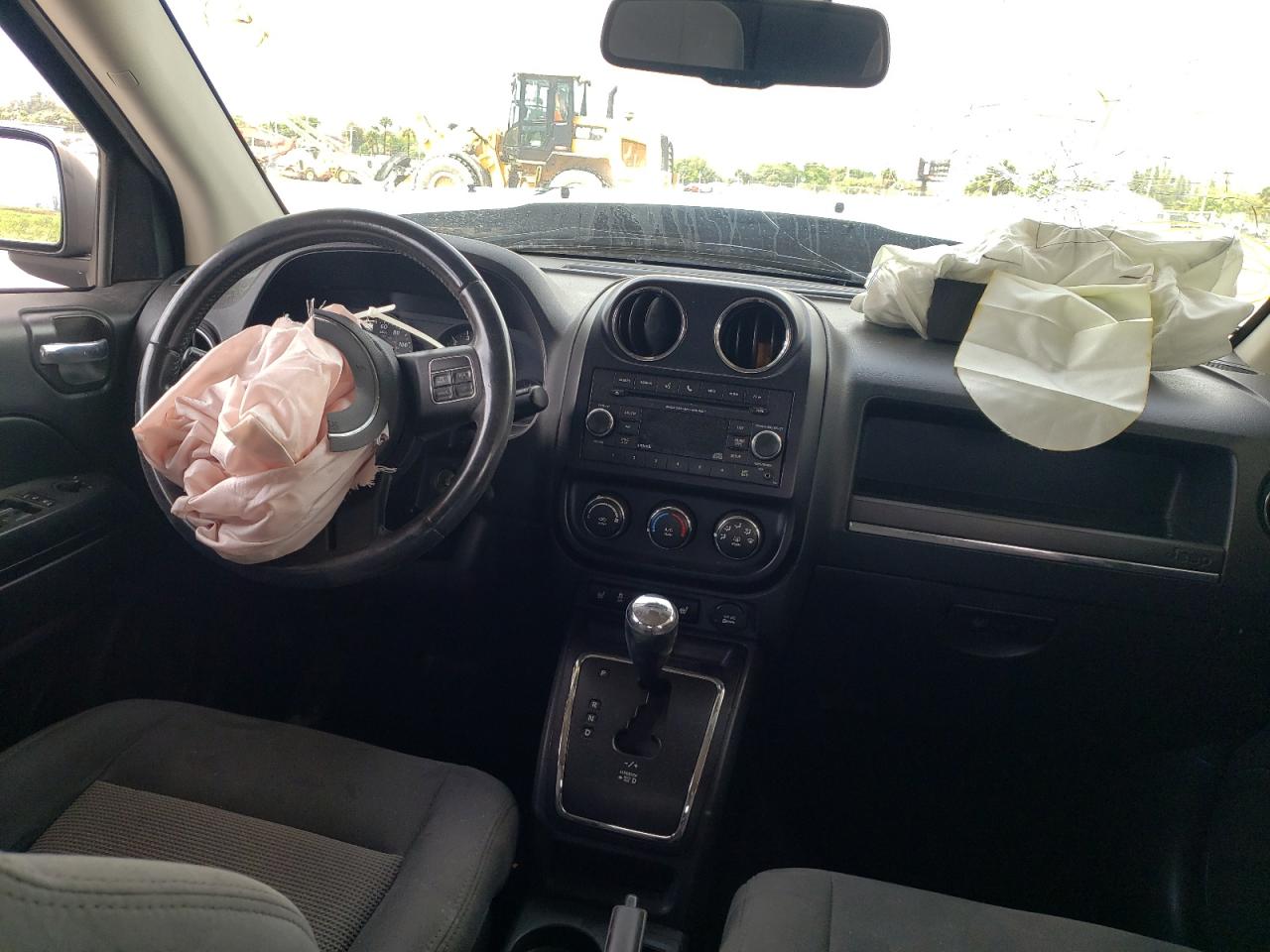 Photo 9 from auction – 2012 JEEP COMPASS LA with VIN 1C4NJCEBXCD605624