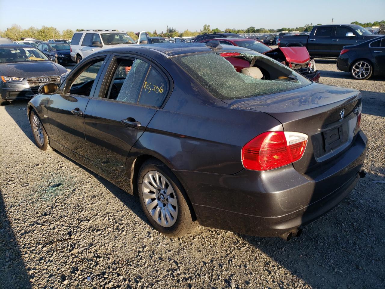 Photo 3 from auction – 2006 BMW 325 I with VIN WBAVB13506KX47878