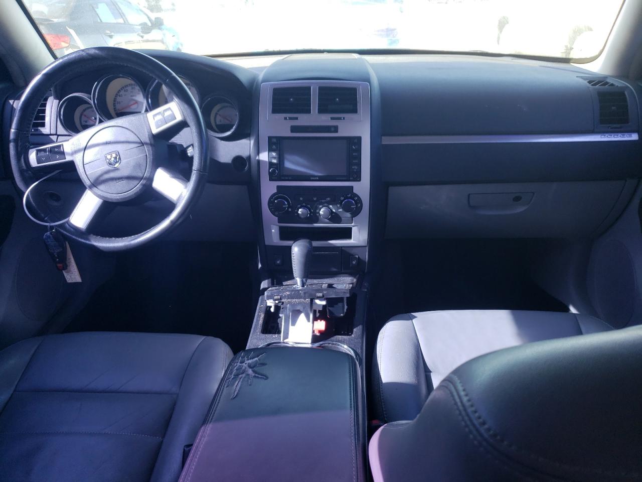 Photo 9 from auction – 2010 DODGE CHARGER R/ with VIN 2B3CA5CT1AH136763