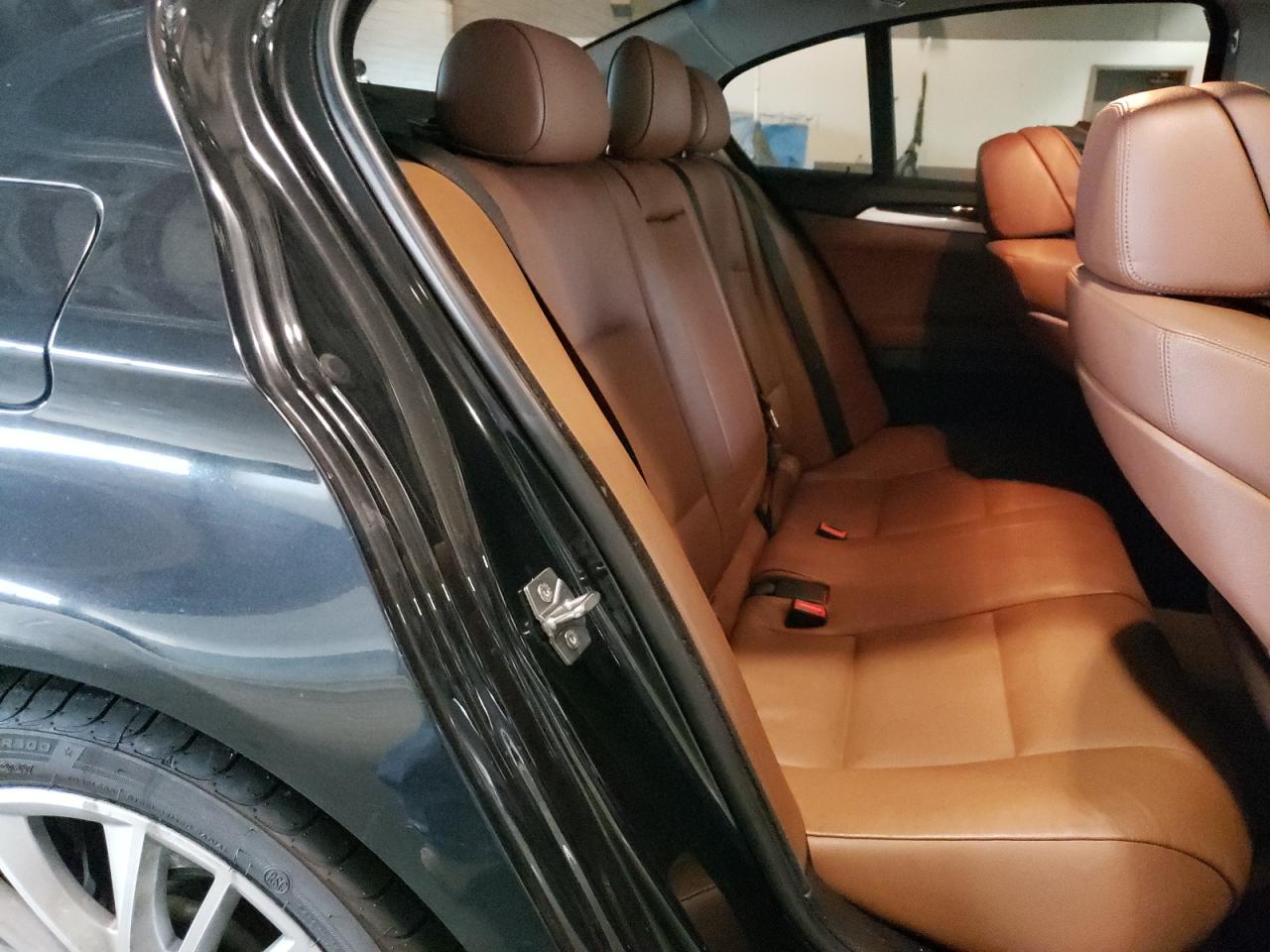 Photo 6 from auction – 2011 BMW 550 I with VIN WBAFR9C57BC270336