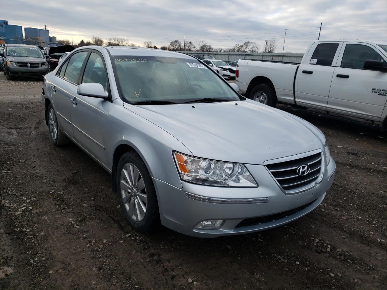 HYUNDAI SONATA SE 2010 with VIN 5NPEU4AC0AH643429 - Photo from auction