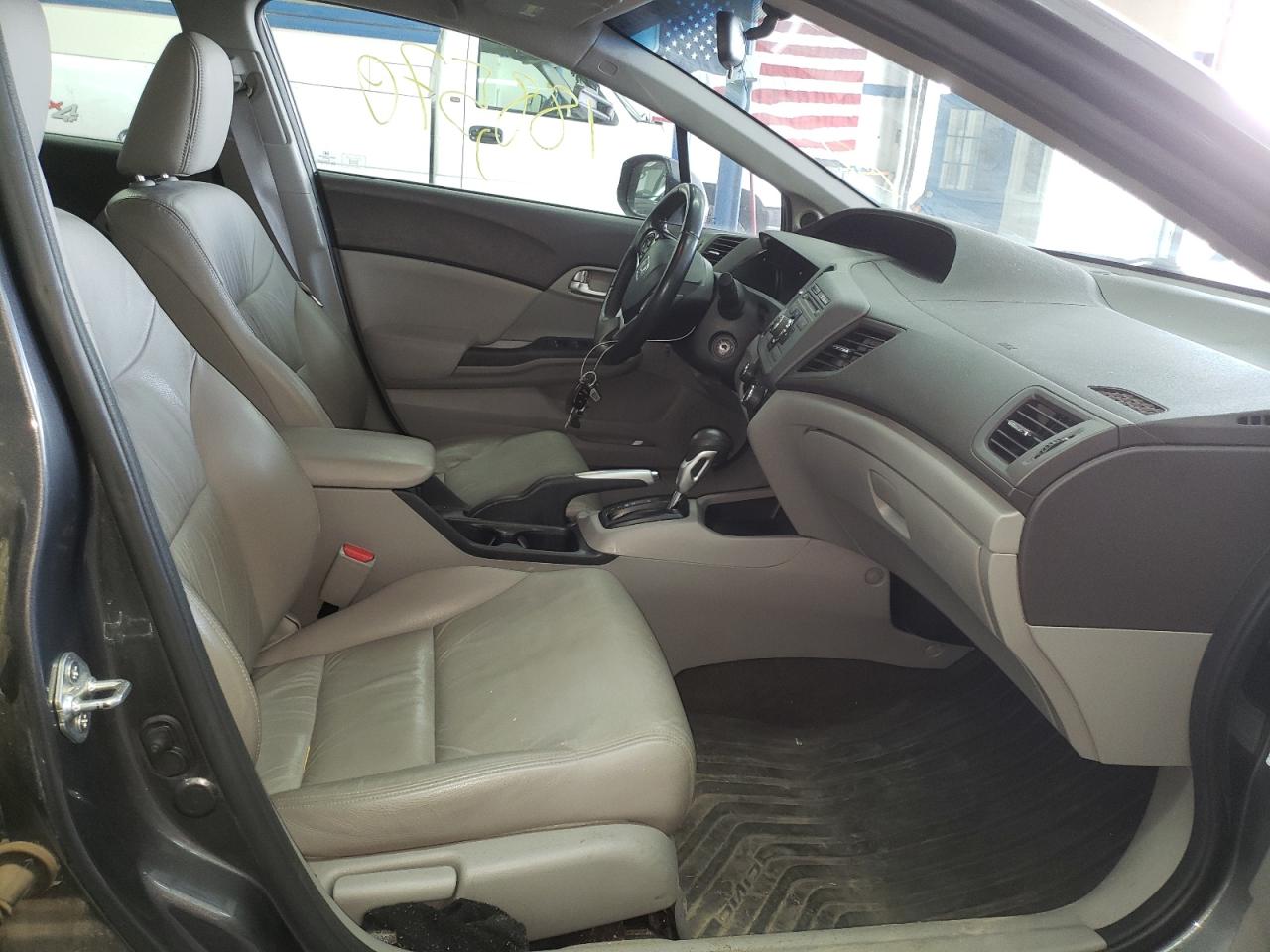 Photo 5 from auction – 2012 HONDA CIVIC EXL with VIN 19XFB2F91CE313902
