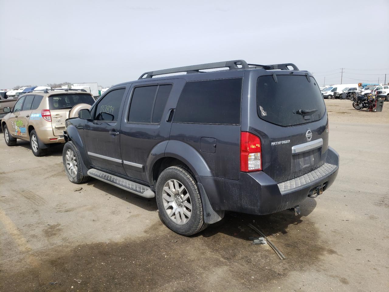 Photo 3 from auction – 2010 NISSAN PATHFINDER with VIN 5N1AR1NB4AC608836