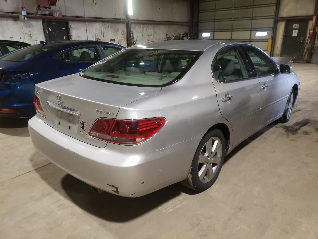 Photo 4 from auction – 2005 LEXUS ES 330 with VIN JTHBA30G755100688