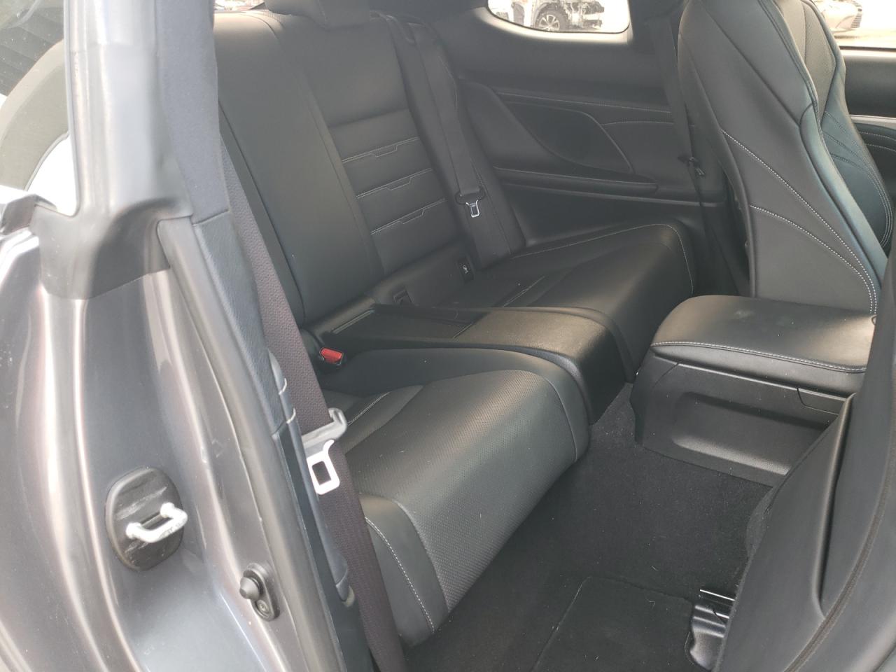 Photo 6 from auction – 2015 LEXUS RC 350 with VIN JTHSE5BCXF5005280