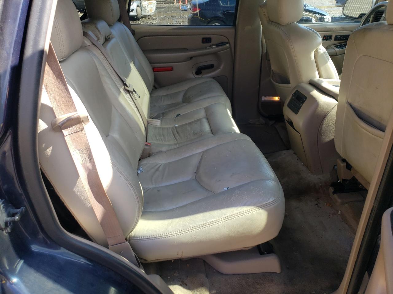 Photo 6 from auction – 2004 GMC YUKON with VIN 1GKEK13Z84R117332