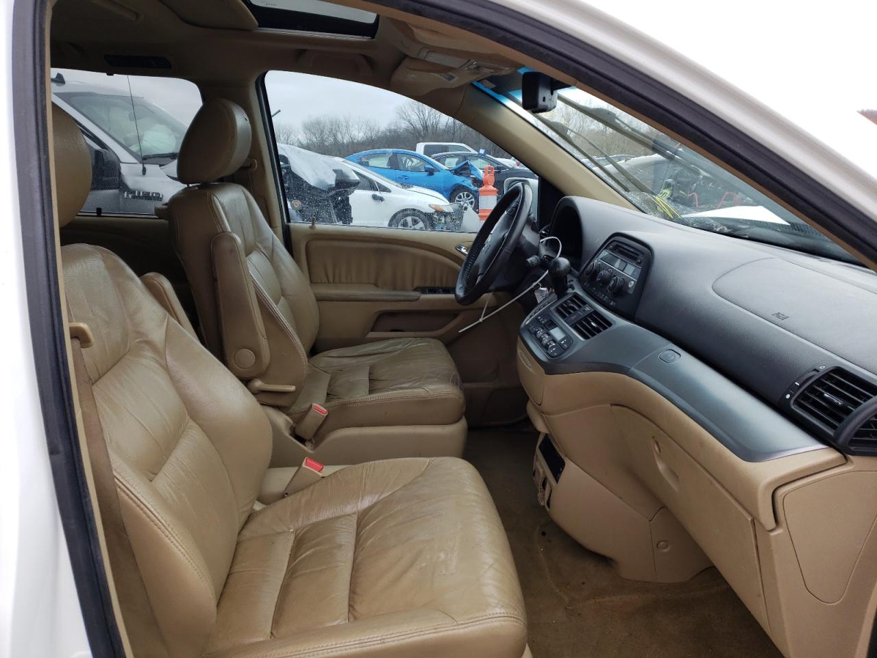 Photo 5 from auction – 2010 HONDA ODYSSEY EX with VIN 5FNRL3H73AB069561