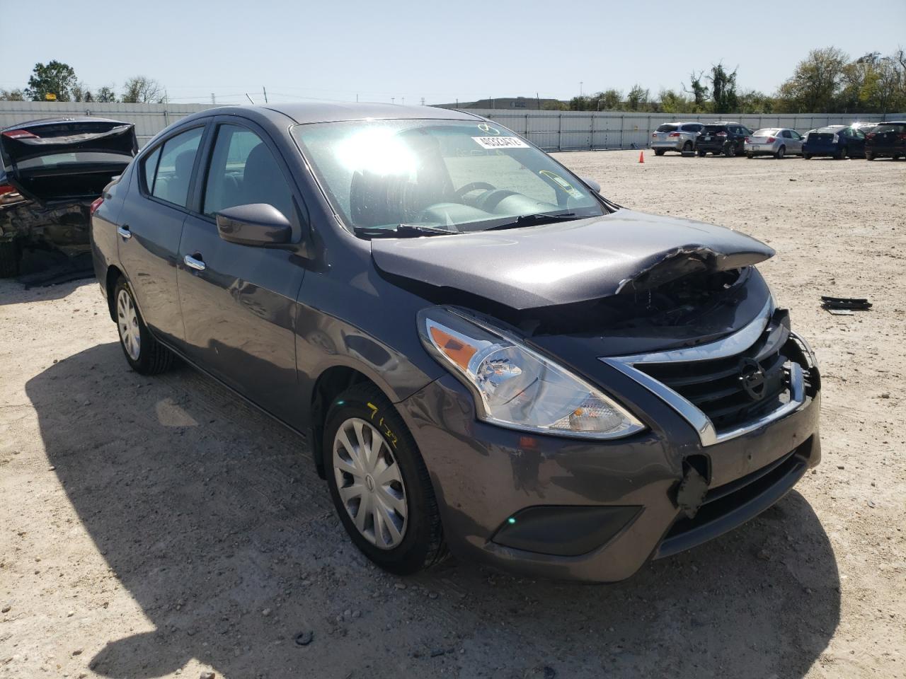 NISSAN VERSA S 2015 with VIN 3N1CN7AP8FL935705 - Photo from auction