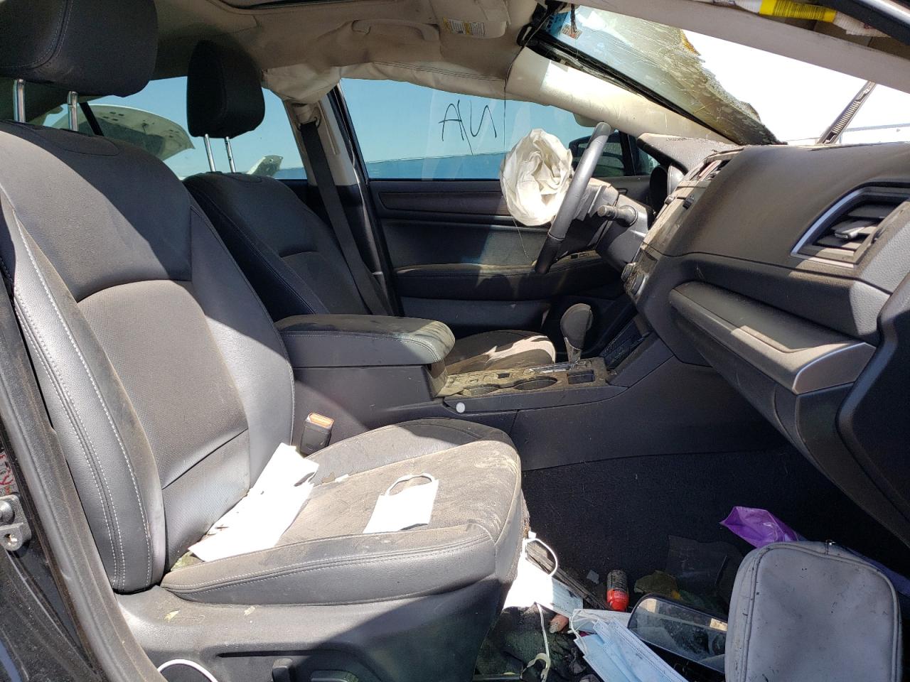 Photo 5 from auction – 2017 SUBARU LEGACY 2.5 with VIN 4S3BNAN66H3023743