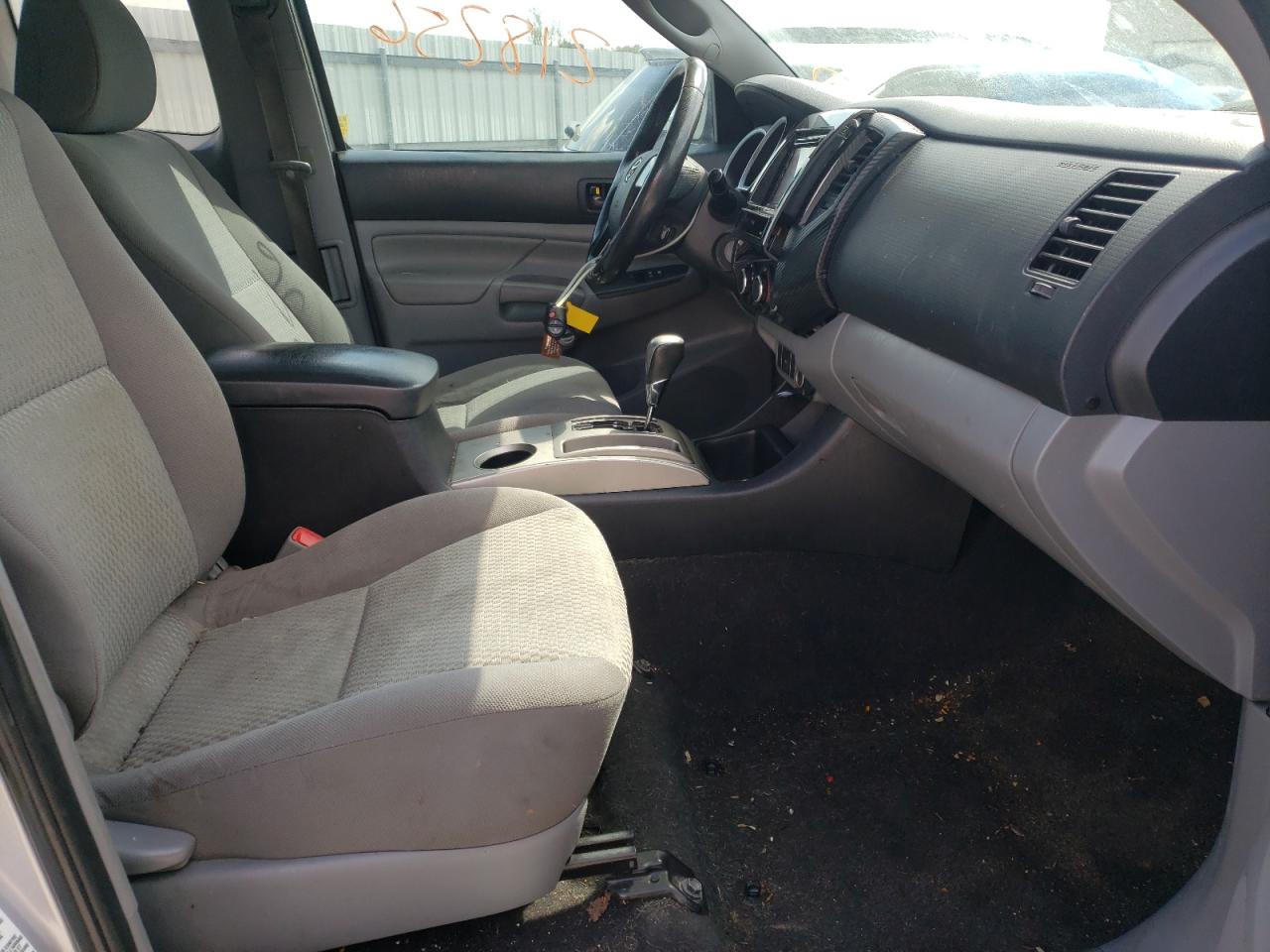 Photo 5 from auction – 2012 TOYOTA TACOMA PRE with VIN 5TFTX4GN3CX008588