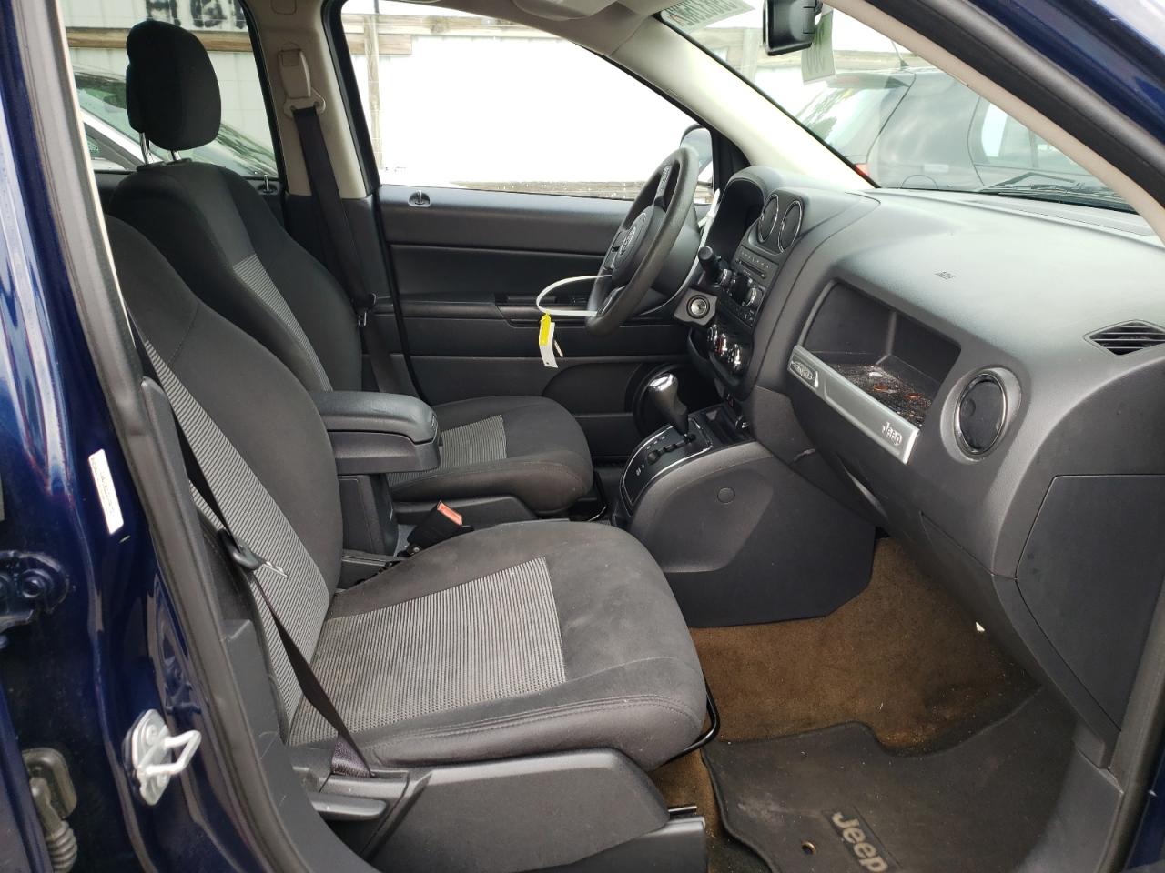 Photo 5 from auction – 2016 JEEP COMPASS SP with VIN 1C4NJDBB3GD719173