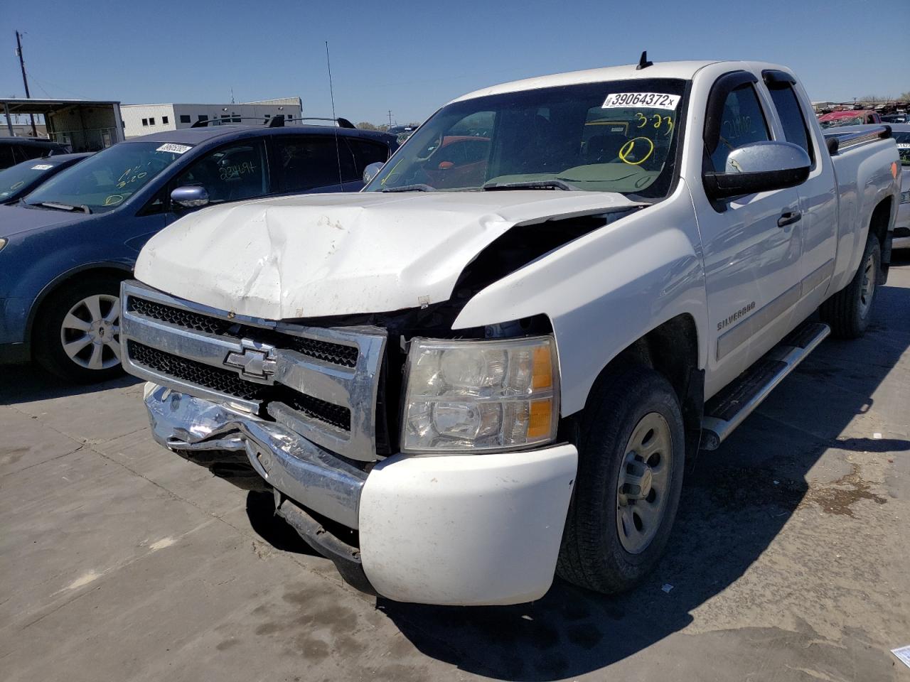 Photo 2 from auction – 2010 CHEVROLET SILVERADO with VIN 1GCSCREA5AZ103319
