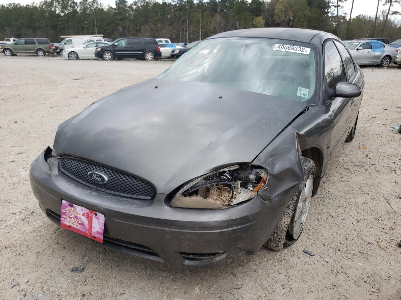 Photo 2 from auction – 2004 FORD TAURUS SE with VIN 1FAFP53U44A103509