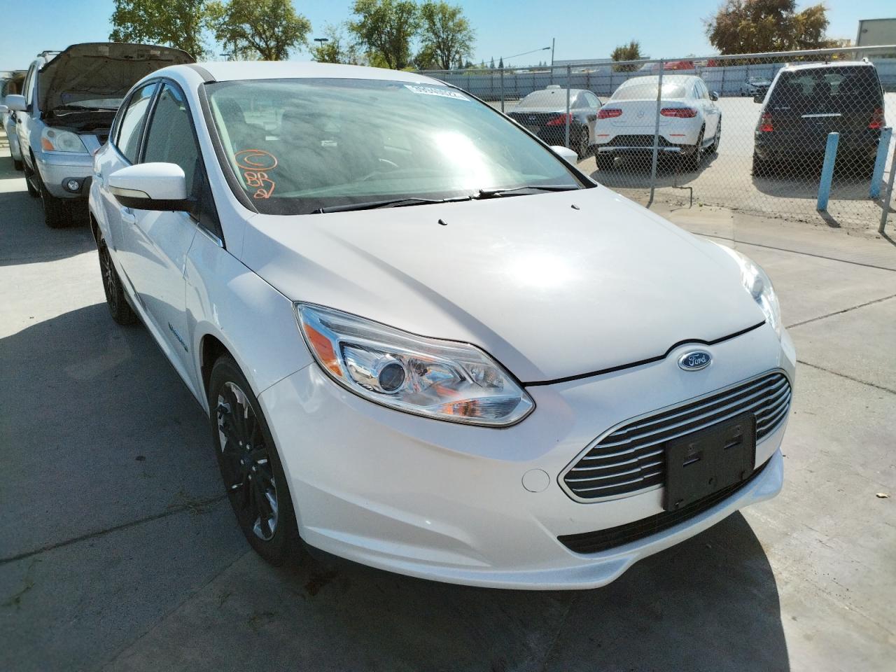FORD FOCUS BEV 2013 with VIN 1FADP3R45DL146764 - Photo from auction