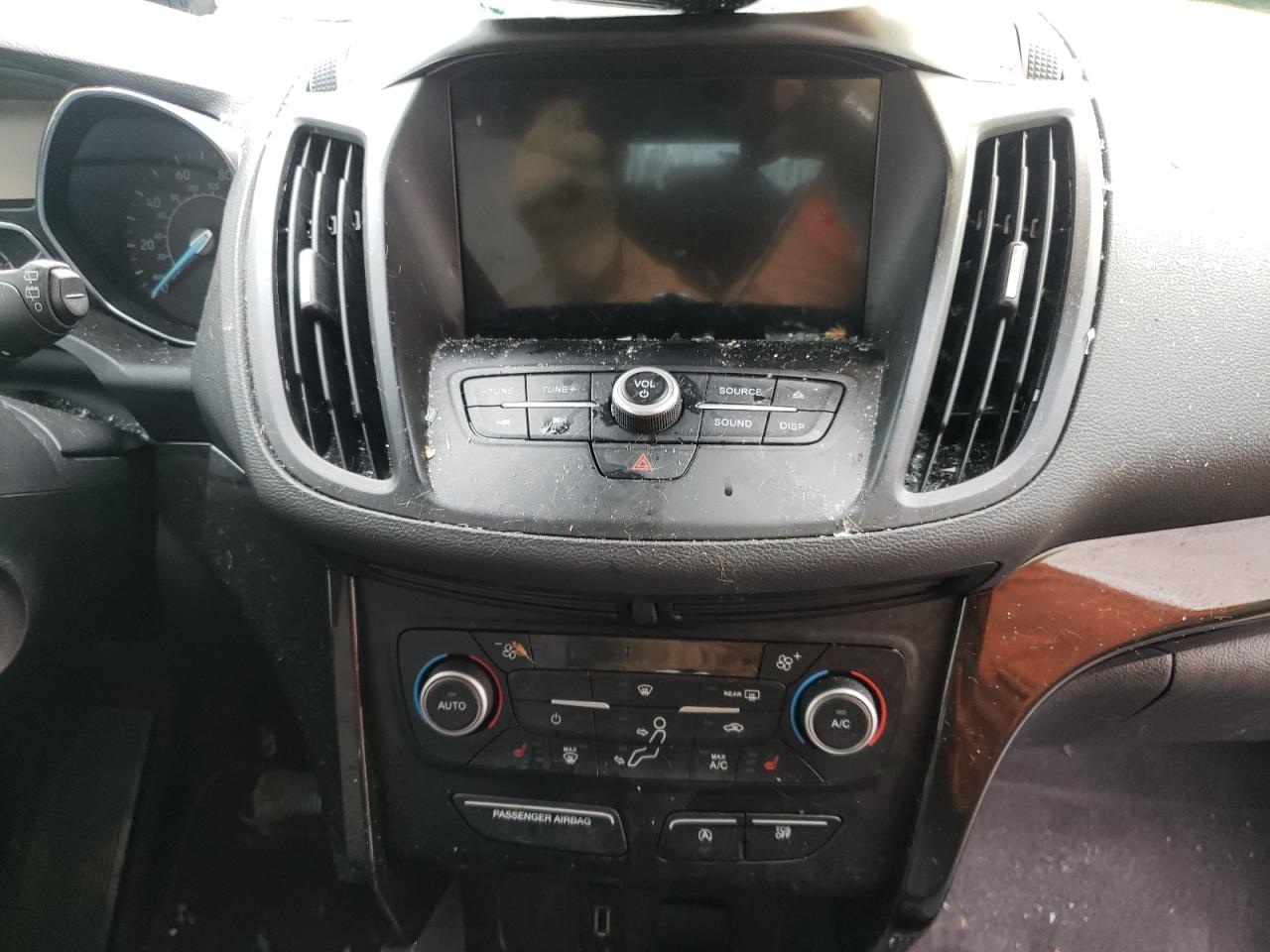 Photo 9 from auction – 2018 FORD ESCAPE SE with VIN 1FMCU0GD9JUB94401