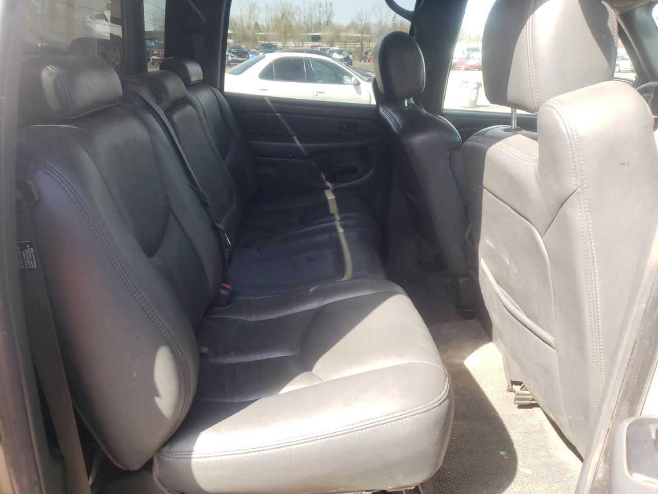 Photo 6 from auction – 2004 CHEVROLET SILVERADO with VIN 1GCHK23GX4F130193