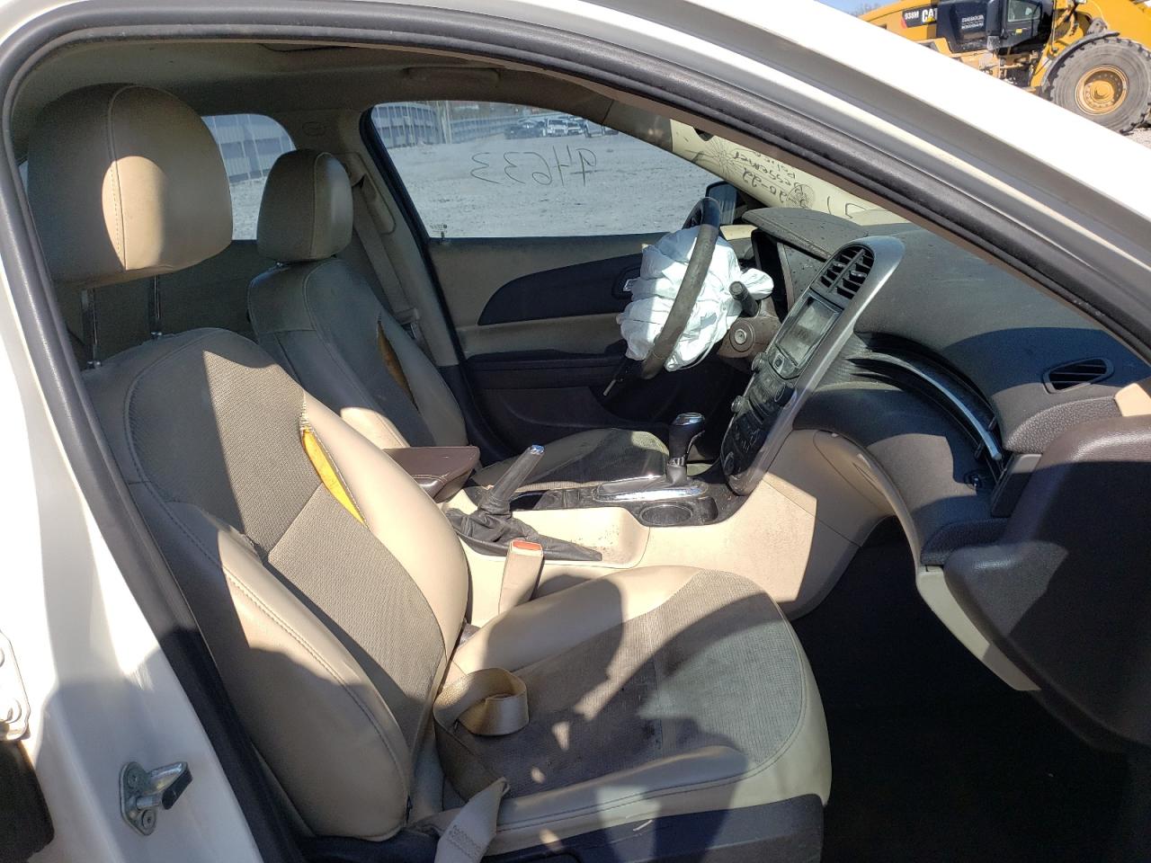 Photo 5 from auction – 2014 CHEVROLET MALIBU 1LT with VIN 1G11C5SL8EF275645
