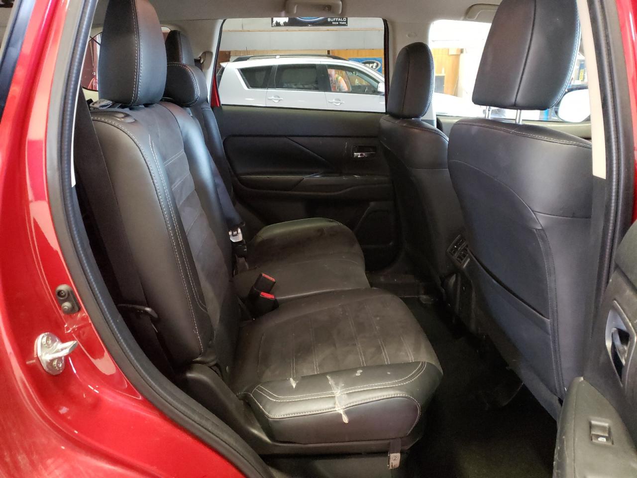 Photo 6 from auction – 2019 MITSUBISHI OUTLANDER with VIN JA4AZ3A37KZ043568