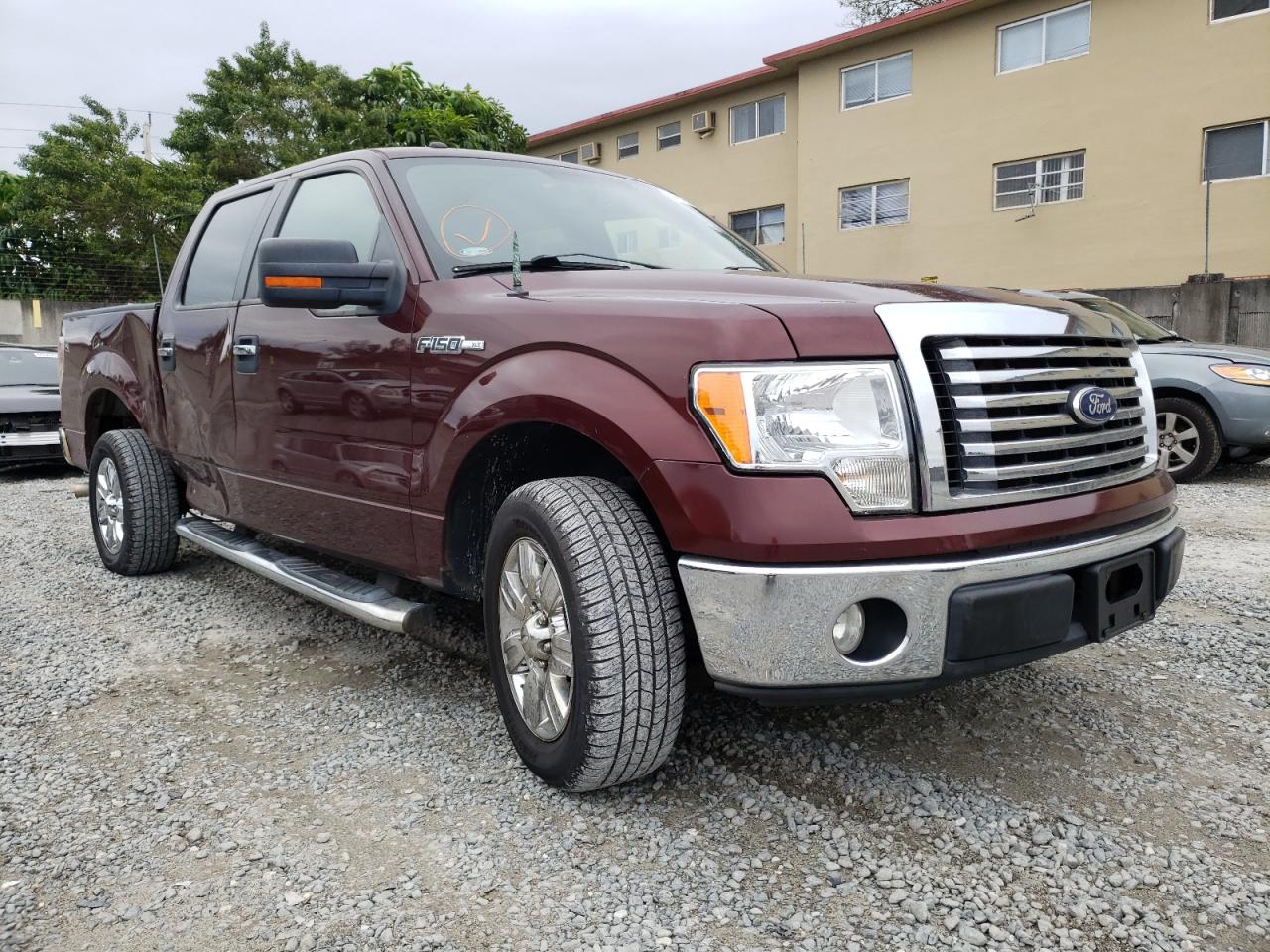 FORD F150 SUPER 2010 with VIN 1FTEW1C85AKE59137 - Photo from auction
