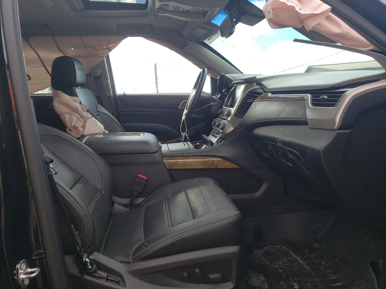 Photo 5 from auction – 2016 GMC YUKON DENA with VIN 1GKS2CKJ8GR399289