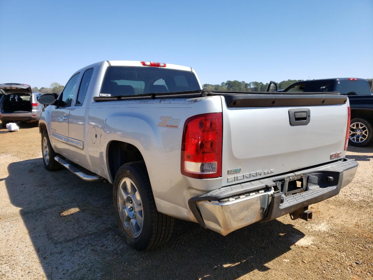 Photo 3 from auction – 2011 GMC SIERRA C15 with VIN 1GTR1VE03BZ153030