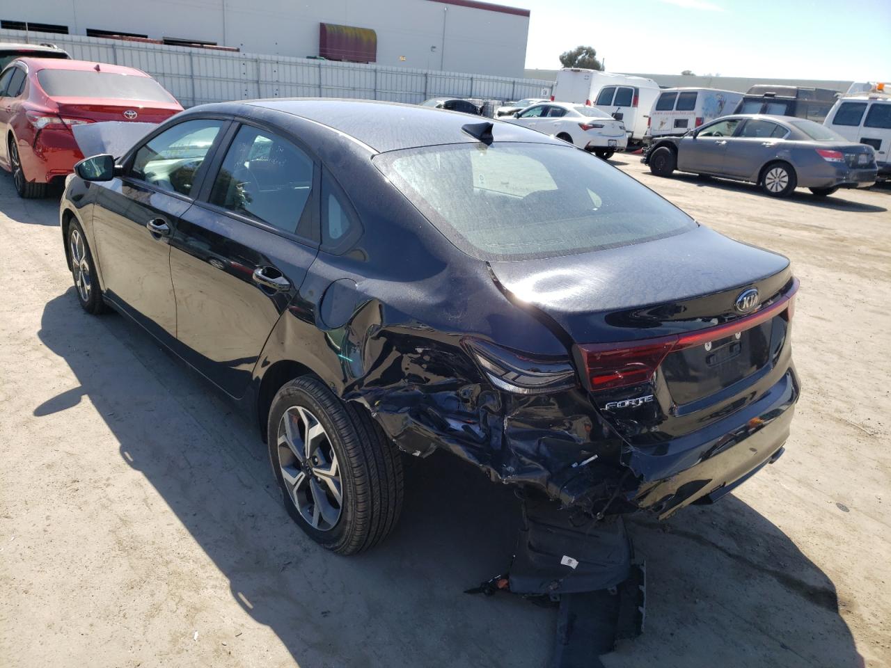 Photo 3 from auction – 2021 KIA FORTE FE with VIN 3KPF24AD8ME335923