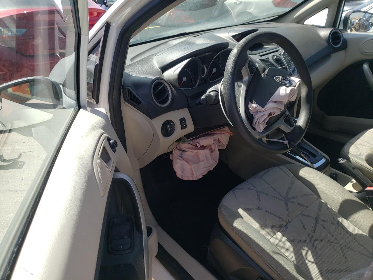 Photo 9 from auction – 2013 FORD FIESTA SE with VIN 3FADP4BJ5DM185424