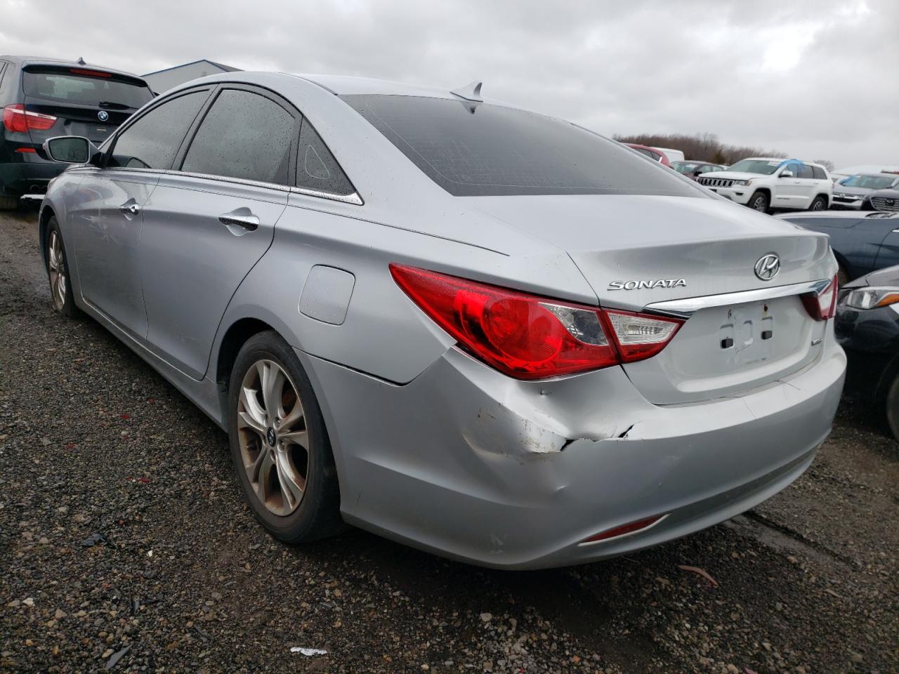 Photo 3 from auction – 2011 HYUNDAI SONATA SE with VIN 5NPEC4AC3BH036977