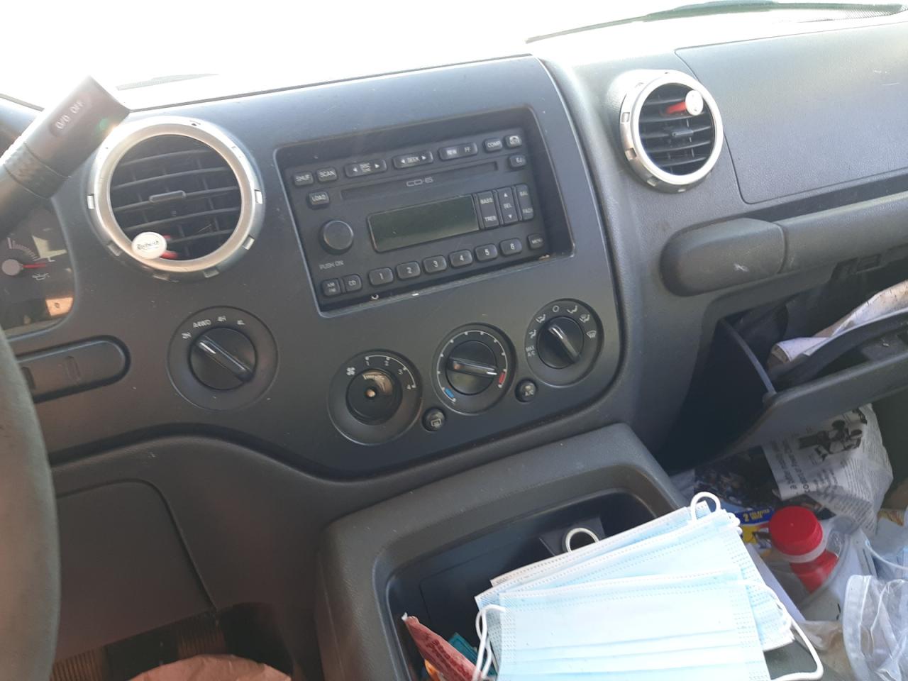 Photo 9 from auction – 2003 FORD EXPEDITION with VIN 1FMPU16LX3LB94528