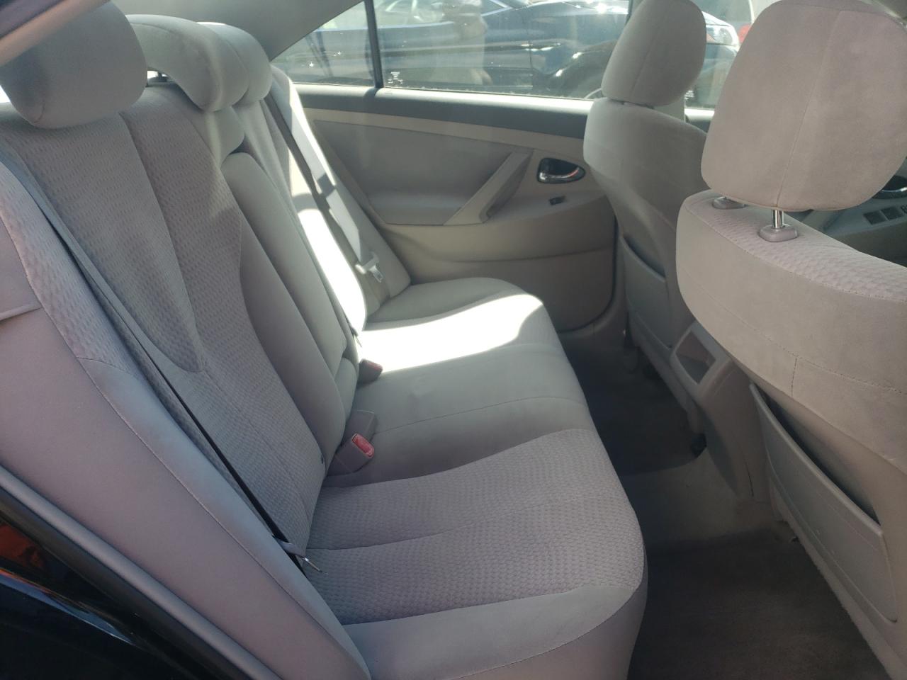 Photo 6 from auction – 2010 TOYOTA CAMRY BASE with VIN 4T4BF3EK9AR007687