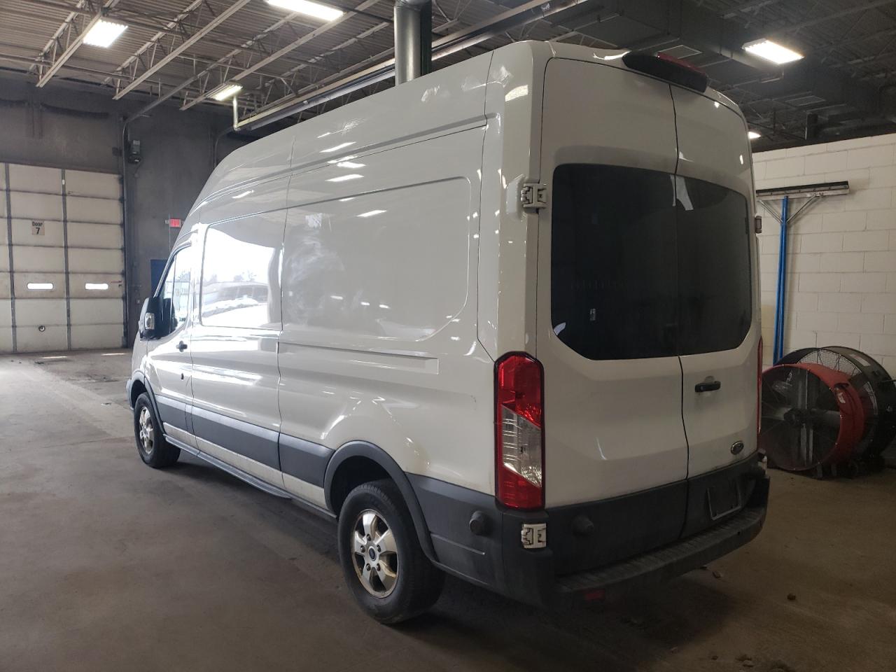 Photo 3 from auction – 2018 FORD TRANSIT T- with VIN 1FTYR2XM3JKA26496