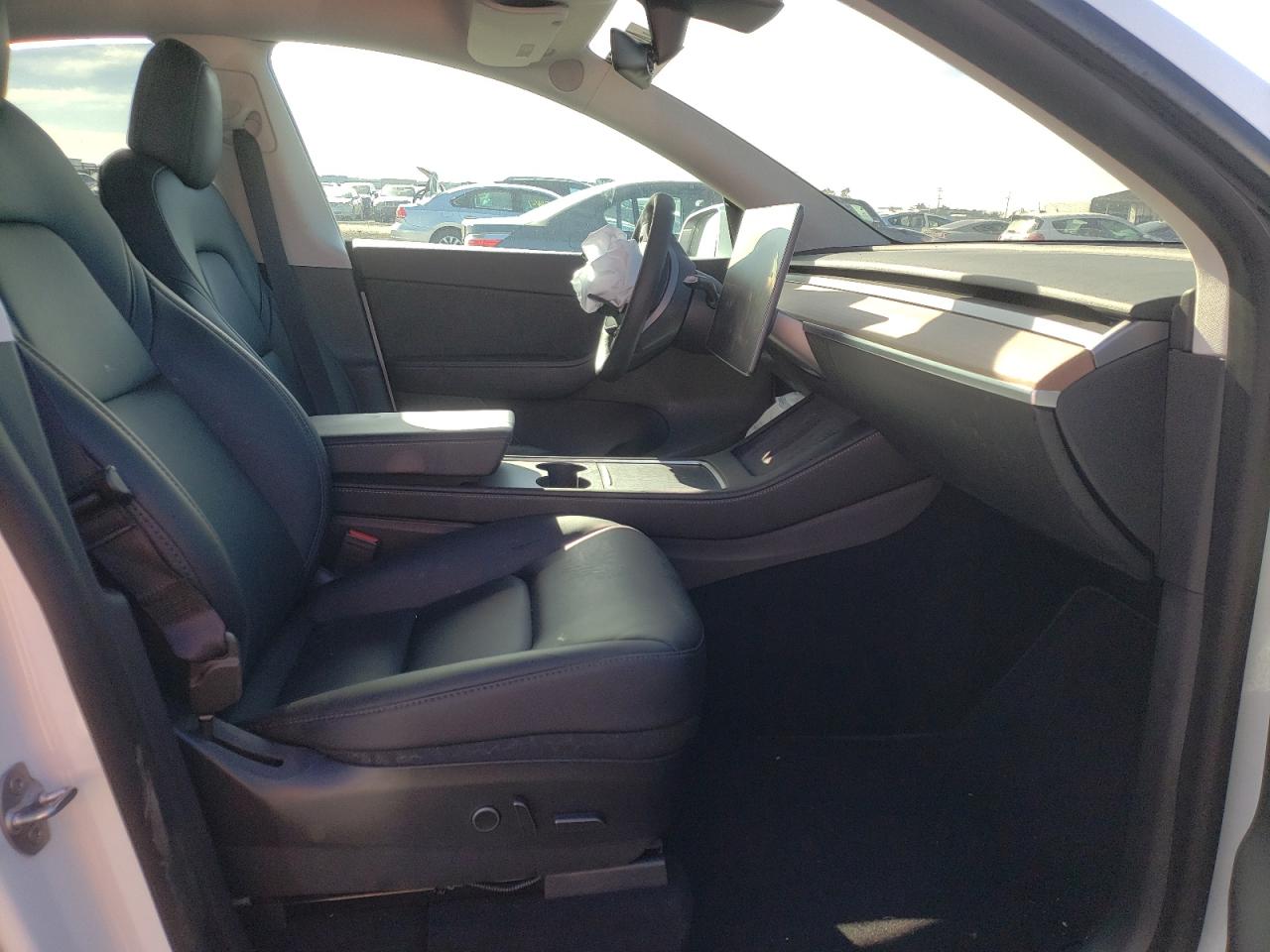Photo 5 from auction – 2021 TESLA MODEL Y with VIN 5YJYGDEE4MF122328