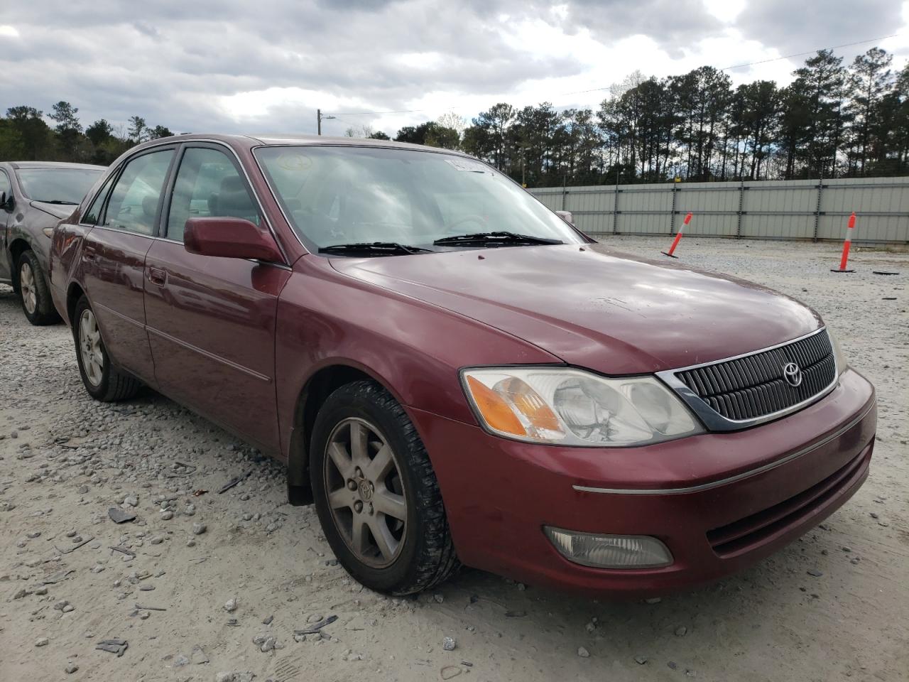 TOYOTA AVALON XL 2001 with VIN 4T1BF28B11U119657 - Photo from auction