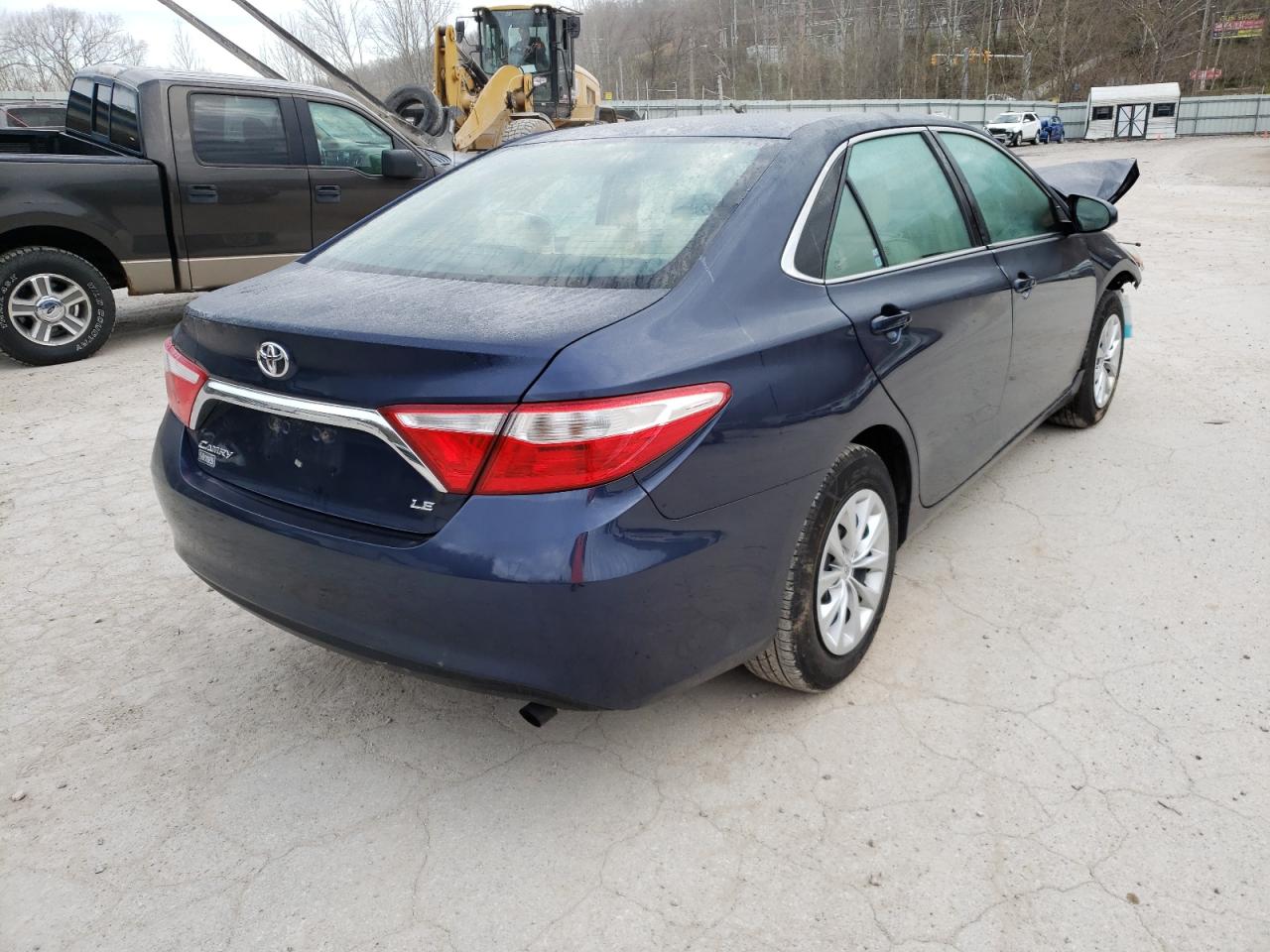 Photo 4 from auction – 2016 TOYOTA CAMRY LE with VIN 4T4BF1FK3GR569144