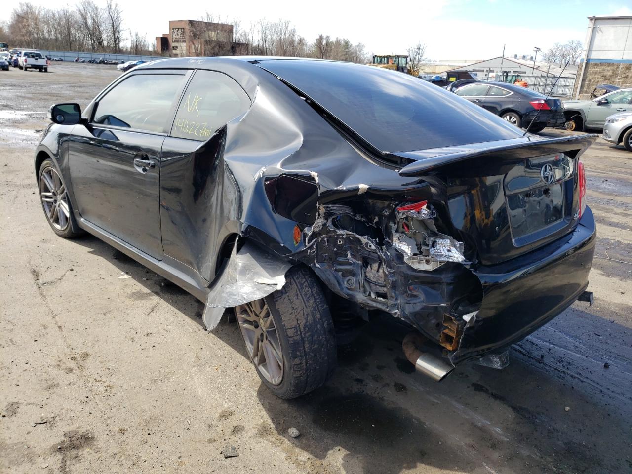 Photo 3 from auction – 2011 TOYOTA SCION TC with VIN JTKJF5C78B3012111