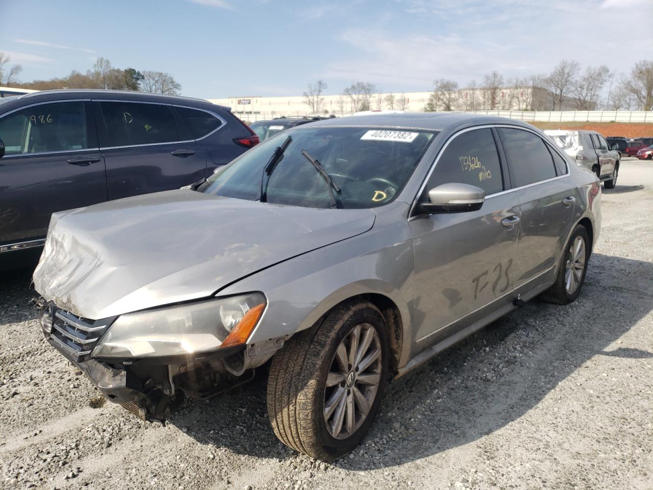 Photo 2 from auction – 2013 VOLKSWAGEN PASSAT SEL with VIN 1VWCH7A32DC014068