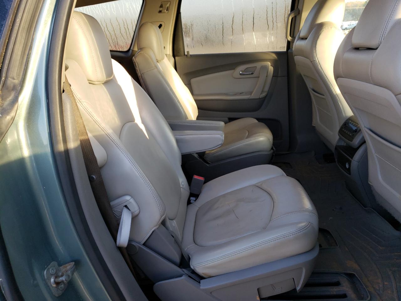 Photo 6 from auction – 2009 CHEVROLET TRAVERSE with VIN 1GNER23D89S140196