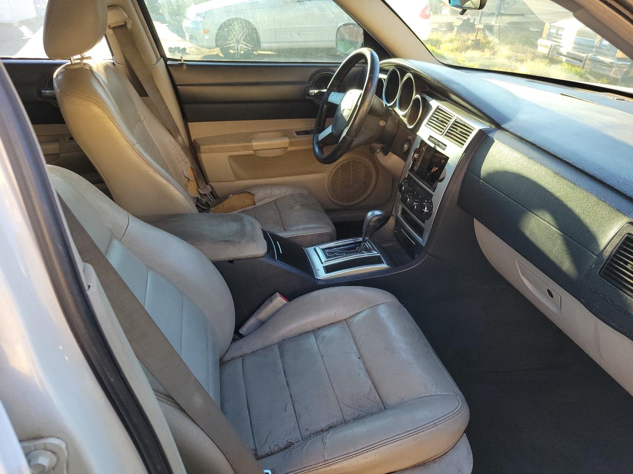 Photo 5 from auction – 2006 DODGE CHARGER R/ with VIN 2B3KA53H96H354044
